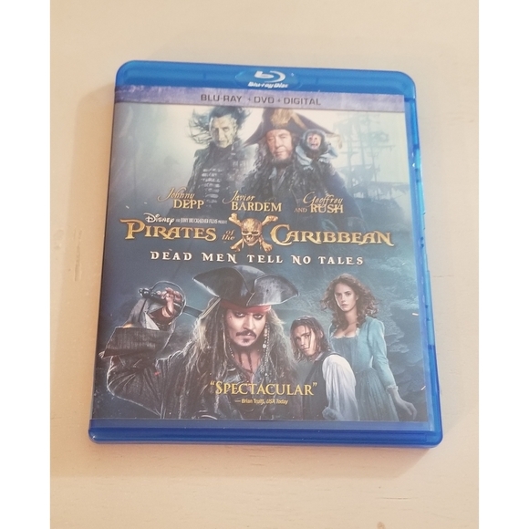 Disney Pirates Of The Caribbean Dead Men Tell No Tales Blu Ray + DVD + Digital - Picture 1 of 3